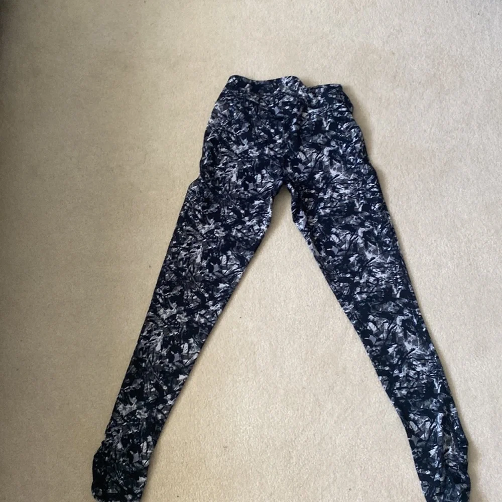 GAIAM - Picture 2 of 4